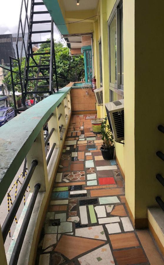 Favila Transient Rooms Pasay Bagian luar foto