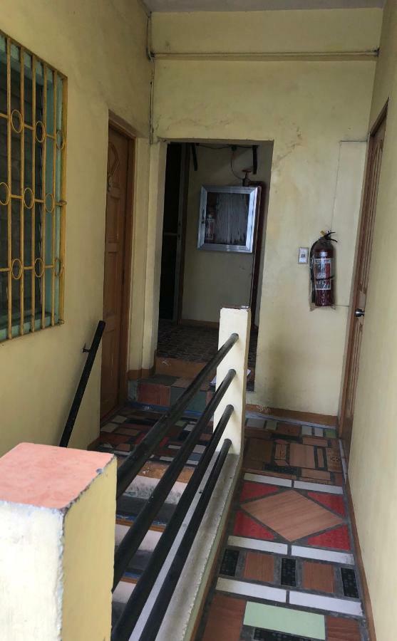 Favila Transient Rooms Pasay Bagian luar foto